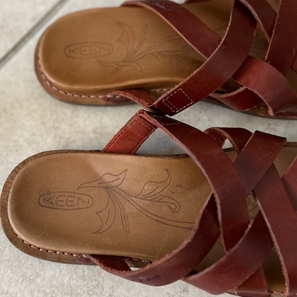 ♥️KEEN Women's “Elle” Strappy Leather Sandals - Burgundy Brown - Size 7 - EUC! - Picture 3 of 7